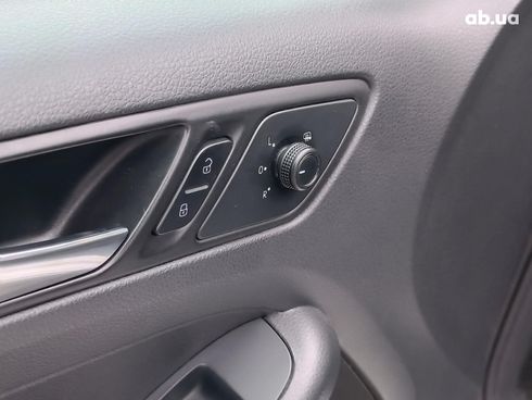 Volkswagen Jetta 2015 белый - фото 18