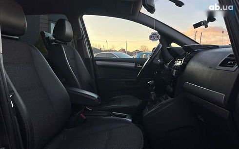 Opel Zafira 2010 - фото 18