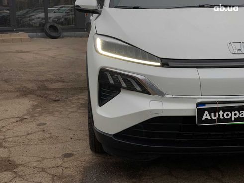 Honda M-NV 2022 белый - фото 12