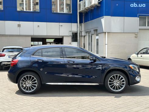 Mercedes-Benz GLA-Класс 2019 синий - фото 4