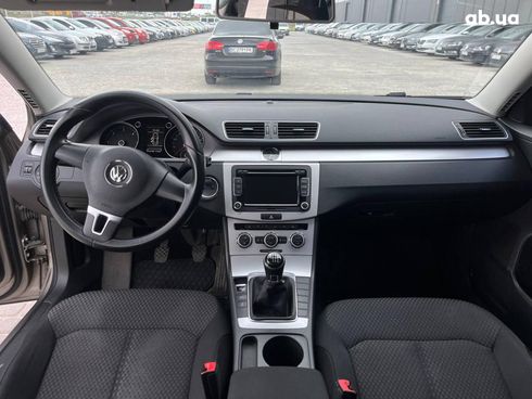 Volkswagen passat b7 2013 серый - фото 10