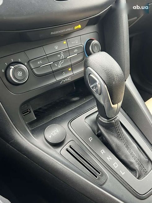 Ford Focus 2018 - фото 27