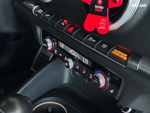 Audi A3 2017 красный - фото 24