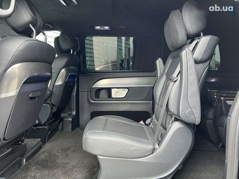 Mercedes-Benz V-Класс 2024 - фото 23