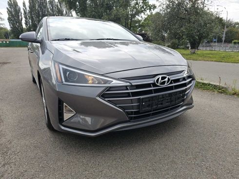 Hyundai Elantra 2019 серый - фото 7