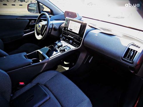 Subaru Solterra 2023 - фото 16