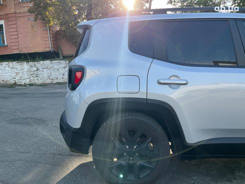 Jeep Renegade 2017 серый - фото 14