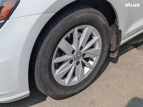 Volkswagen Golf 2019 белый - фото 4