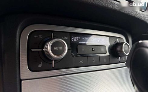 Volkswagen Touareg 2017 - фото 23