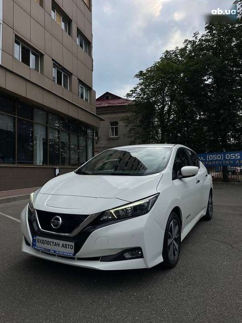 Nissan Leaf 2018 - фото 8