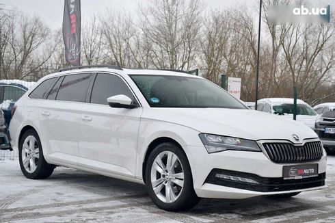 Skoda Superb 2019 - фото 6