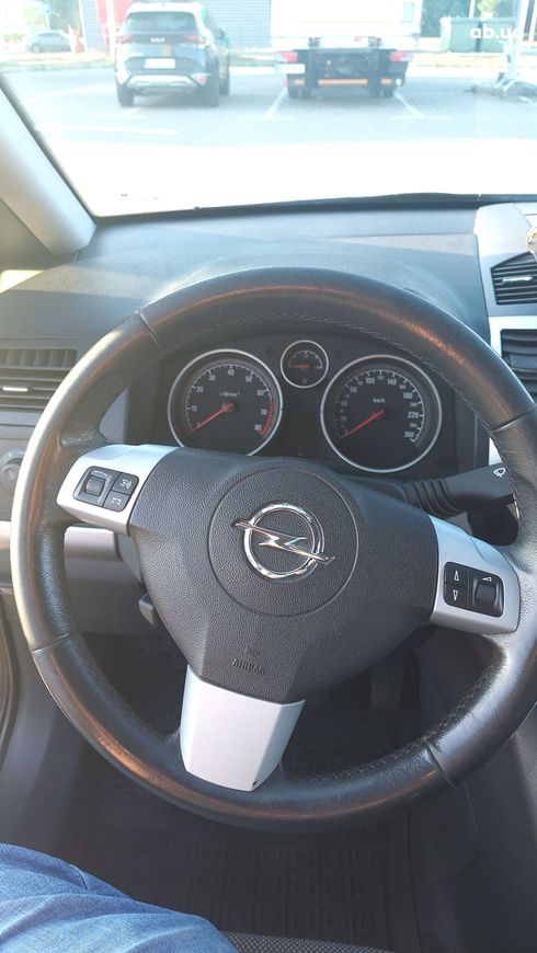 Opel Zafira 2012 черный - фото 12