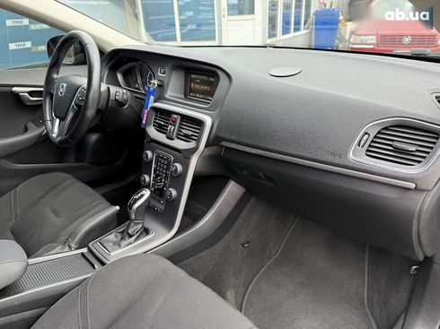 Volvo V40 Cross Country 2014 - фото 22