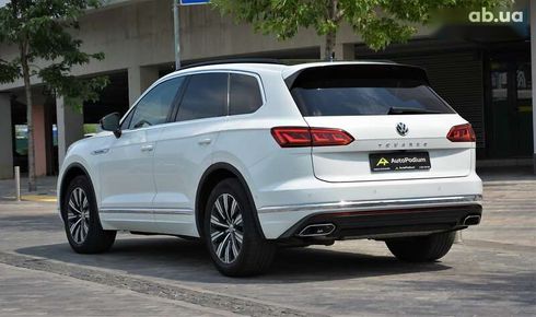 Volkswagen Touareg 2019 - фото 7