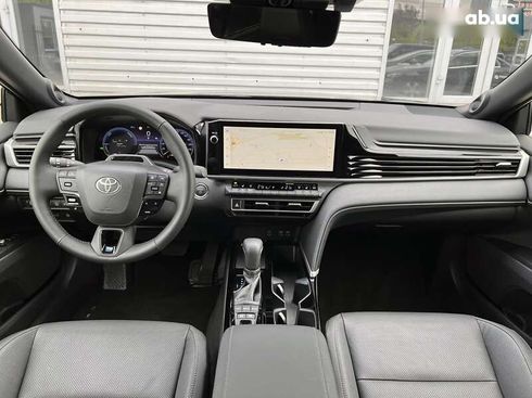 Toyota Camry 2024 - фото 14