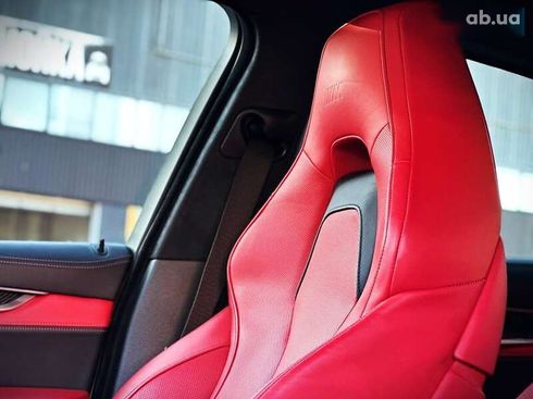 BMW X6 M 2018 - фото 30