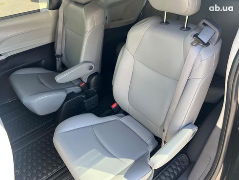 Toyota Sienna 2021 черный - фото 21