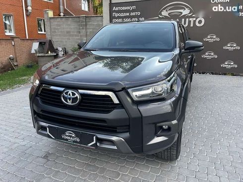 Toyota Hilux 2022 - фото 24