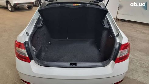 Skoda Octavia 2019 - фото 12