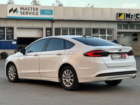 Ford Fusion 2016 белый - фото 11