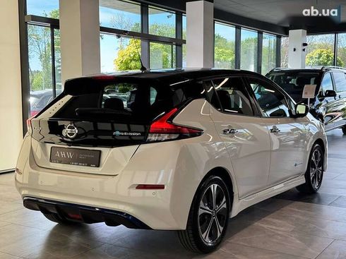 Nissan Leaf 2020 - фото 10