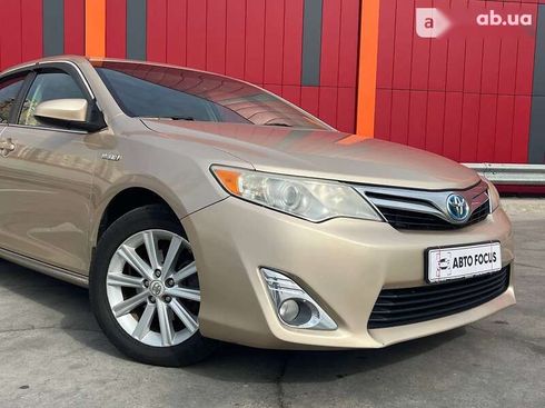 Toyota Camry 2012 - фото 2