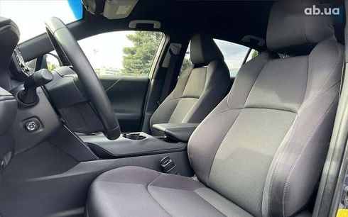 Toyota Venza 2021 - фото 17