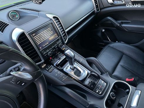 Porsche Cayenne 2012 - фото 13