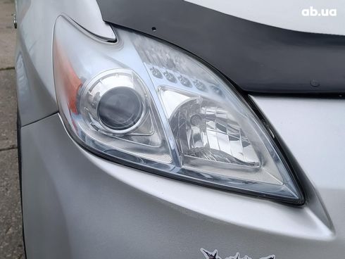 Toyota Prius 2010 серый - фото 6