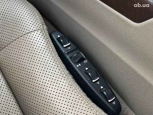 Mercedes-Benz E-Класс 2010 коричневый - фото 37