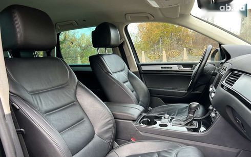 Volkswagen Touareg 2017 - фото 19