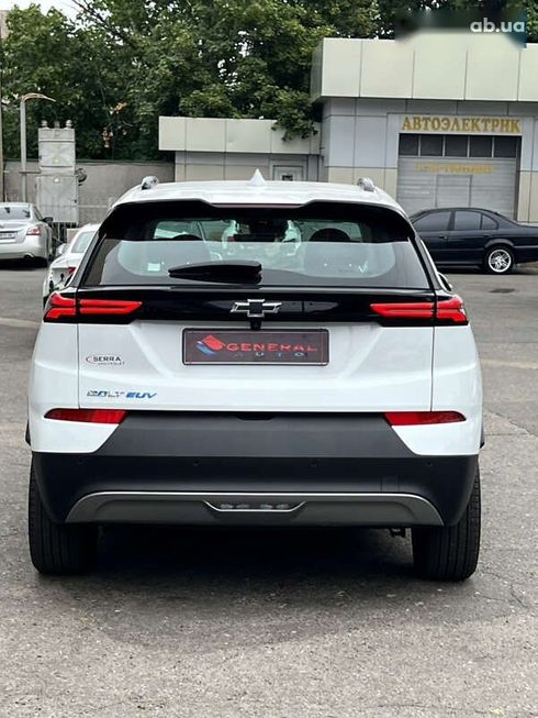 Chevrolet Bolt 2023 - фото 8