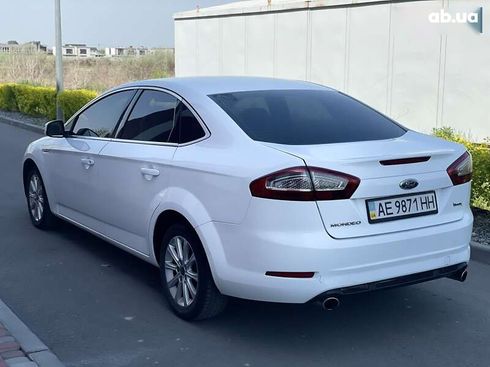 Ford Mondeo 2011 - фото 11