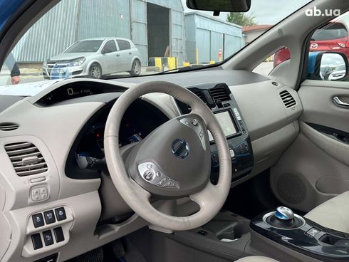 Nissan Leaf 2012 синий - фото 18