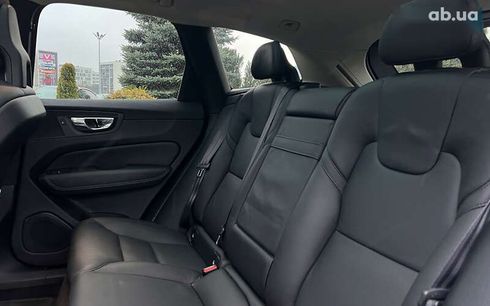 Volvo XC60 2018 - фото 24