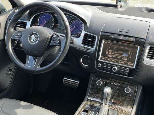 Volkswagen Touareg 2012 - фото 18