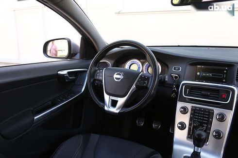 Volvo V60 2012 - фото 13