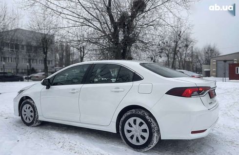 Toyota Corolla 2020 - фото 11