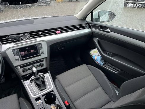 Volkswagen passat b8 2017 белый - фото 22