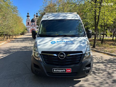 Opel Movano 2021 белый - фото 16