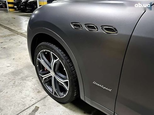 Maserati Levante 2019 - фото 26