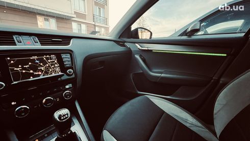 Skoda Octavia 2016 черный - фото 12