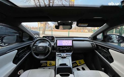 Toyota bZ 2022 - фото 10