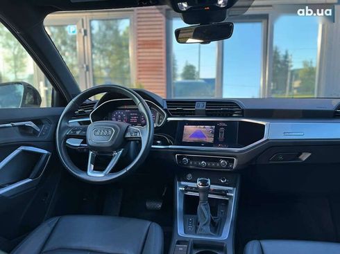 Audi Q3 2019 - фото 10