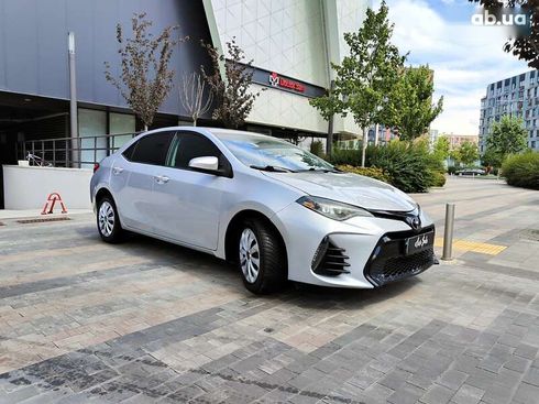 Toyota Corolla 2019 - фото 25