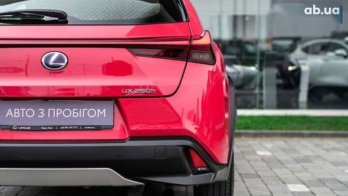 Lexus UX 2019 - фото 14