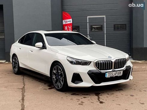 BMW i5 2024 - фото 12