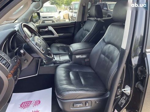 Toyota Land Cruiser 2012 - фото 11