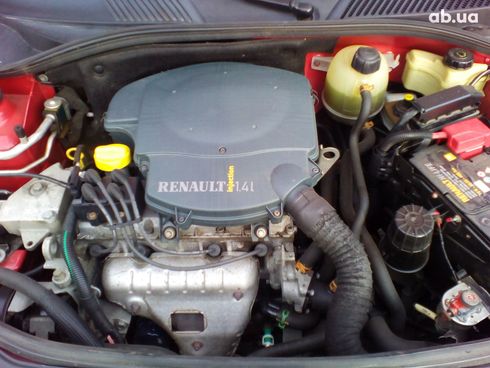 Renault Symbol 2004 красный - фото 9