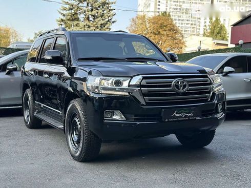 Toyota Land Cruiser 2017 - фото 6